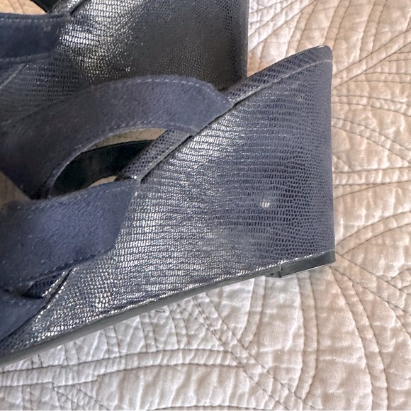 Impo Shoes Women's Wedge Sandals Navy Blue Size 10 like new never worn - Picture 8 of 10